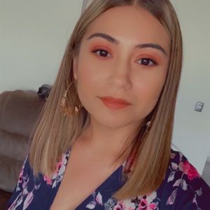 Meet your Posher, Libia